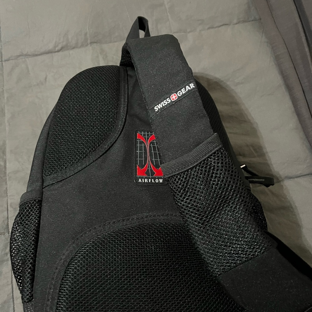Swiss Gear UNISEX new sling backpack